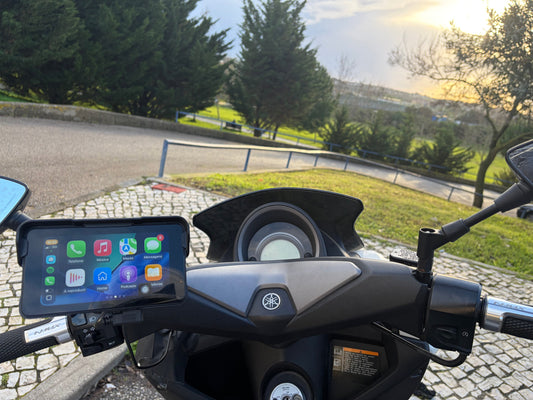 Cansado de oferecer porta-chaves? 5 Presentes ÚTEIS que todo o motociclista agradece (e usa todos os dias)